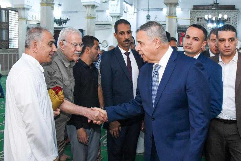 محافظ الإسكندرية يؤدي صلاة عيد الأضحى المبارك بمسجد سيدي جابر بنطاق حي شرق