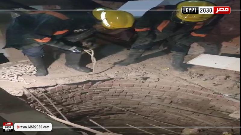 إنقاذ طفل سقط في بالوعة صرف بمرسى علم