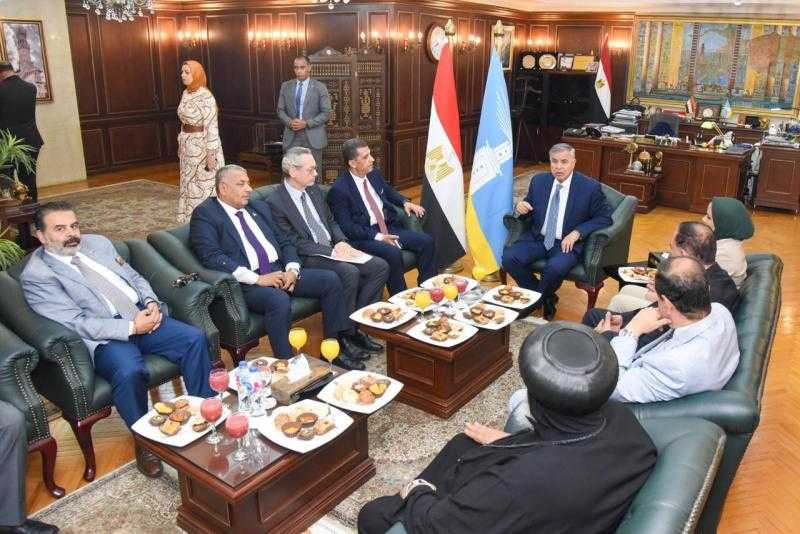 محافظ الإسكندرية يستقبل المهنئين بعيد الأضحى المبارك