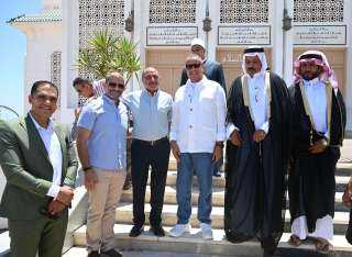 محافظ جنوب سيناء يؤدي صلاة الجمعة بمسجد السلام بمدينة شرم الشيخ
