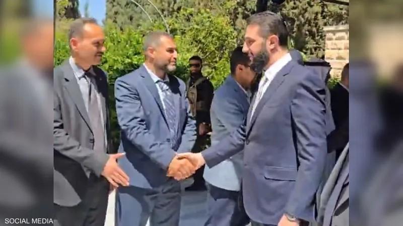 أحمد الشرع يصل درعا السورية وسط إجراءات أمنية مشددة