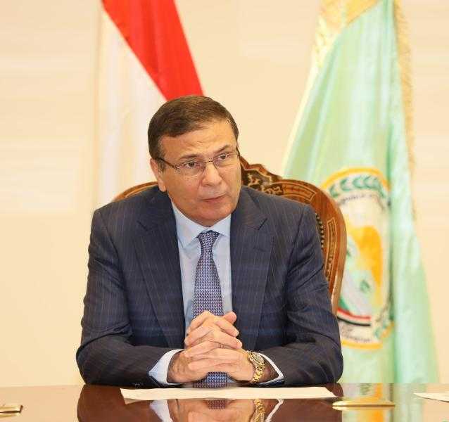 وزير الزراعة يطمئن على حالة مسئول حماية الأراضي بسوهاج بعد الاعتداء عليه خلال حملة إزالة تعديات