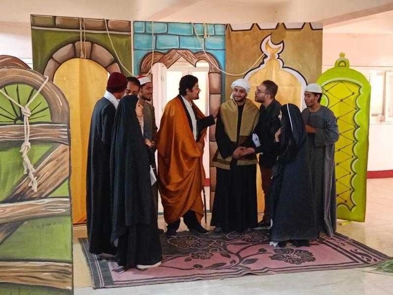 عرض أرض الأمل بسوهاج ضمن مشروع المسرح التوعوي لقصور الثقافة