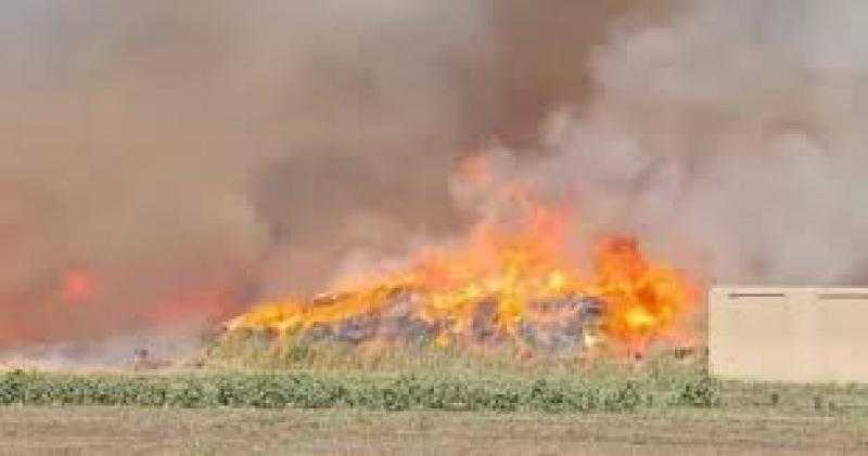 الحماية المدنية تسيطر على حريق مخزن كتان  بالغربية