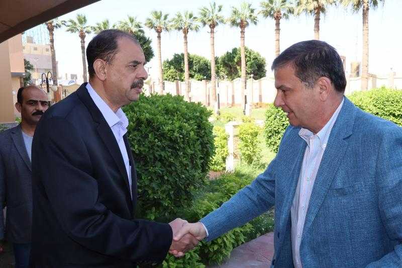 وزير الزراعة يبحث مع محافظ سوهاج سبل تعزيز التنمية الزراعية ودعم المزارعين بالمحافظة