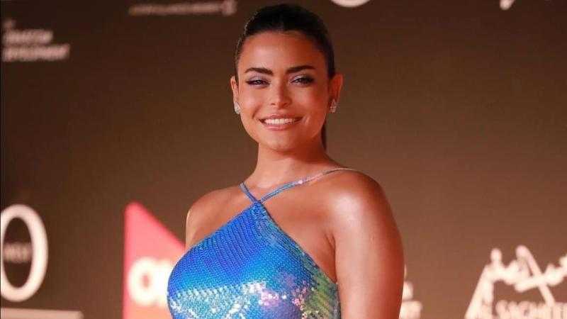 أسماء جلال تنشر صور من حفل زفاف أمينة خليل باليونان