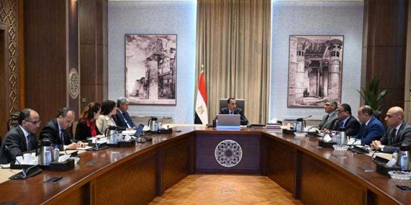 رئيس الوزراء يتابع الموقف التنفيذي للتشغيل التجريبي لمشروع تطوير منظومة «زيارة أهرامات الجيزة»