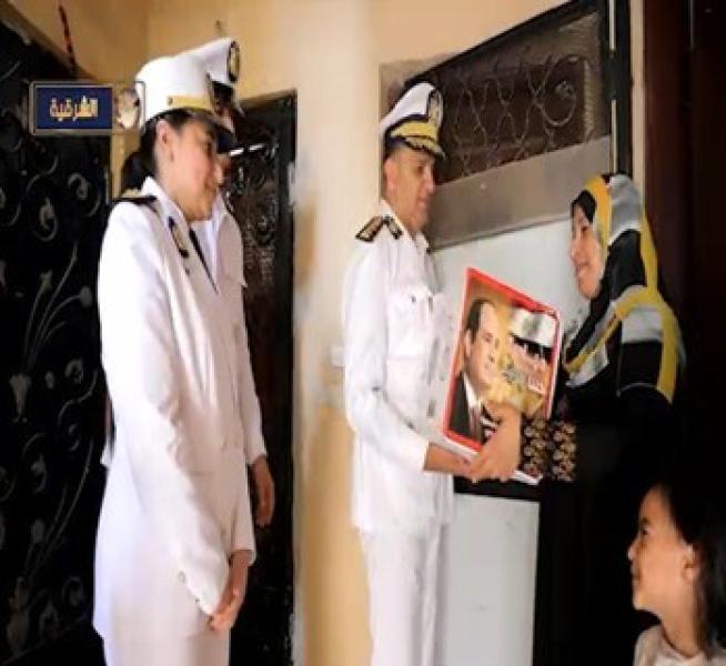 الداخلية تواصل مبادرة ”مأمورى أقسام ومراكز الشرطة” لدعم الأسر الأكثر إحتياجاً l صور