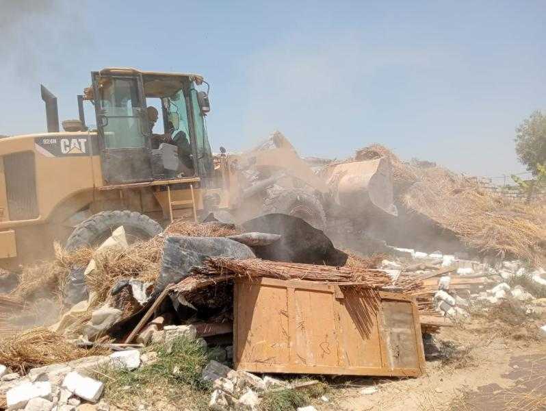 تنفيذ إزالة لـ ١٤حالة تعد على مساحة ٤١٤١ م٢ و ٢ سهم بمركز ومدينة التل الكبير بالإسماعيلية