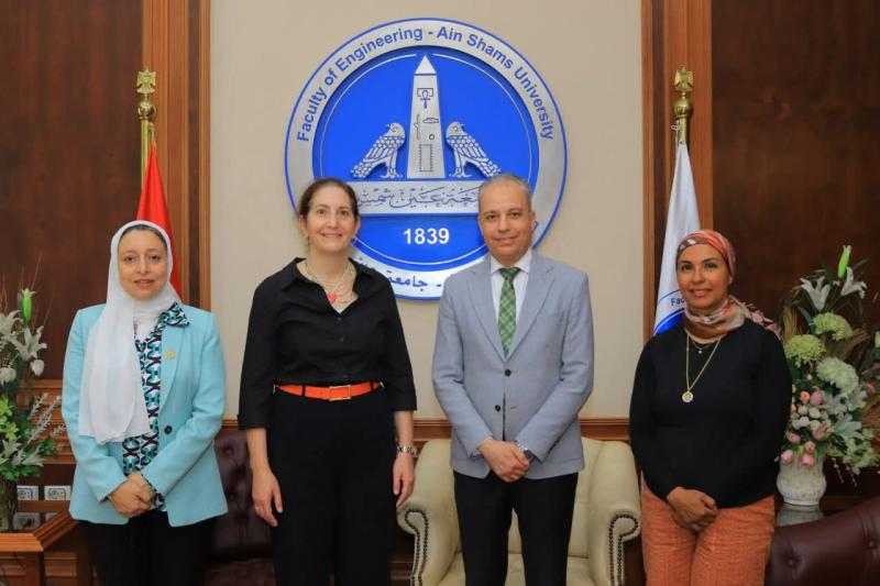 عميد كلية الهندسة بجامعة عين شمس يستقبل مساعد نائب رئيس جامعة بنسلفانيا