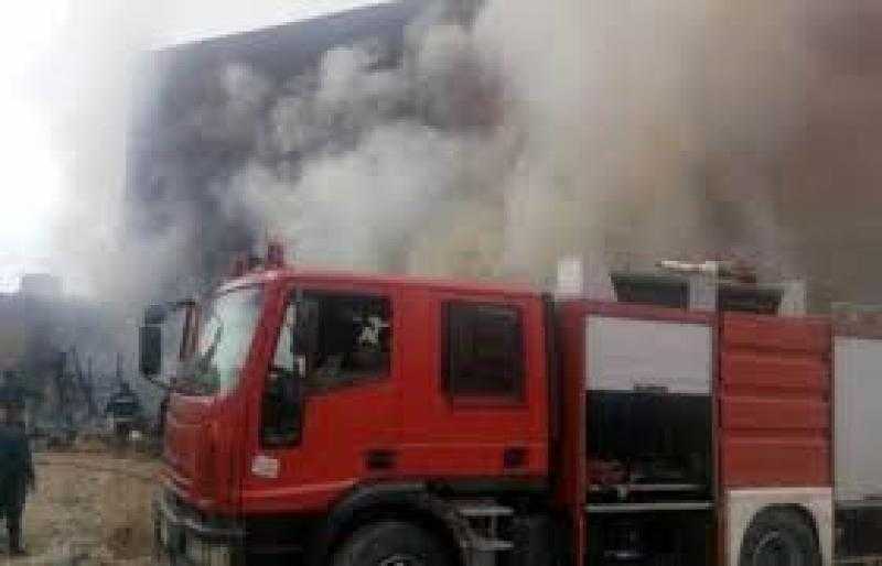 حريق داخل مصنع قطن بالمنطقة الصناعية في المنيا الجديدة