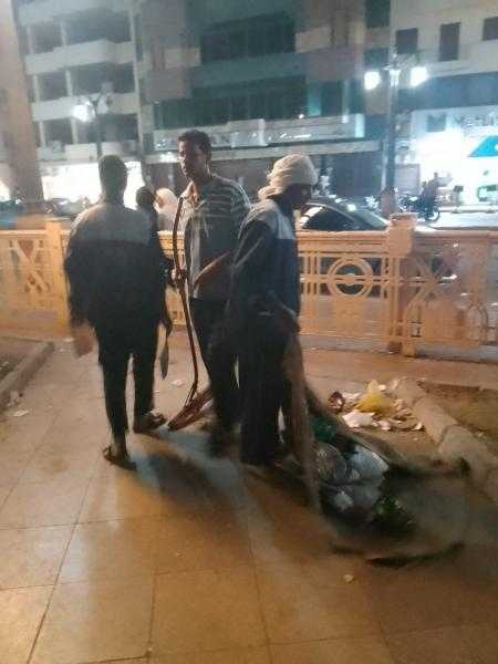 رفع 7 طن قمامة خلال حملة نظافة بساحة سيدي أبو الحجاج بمدينة الأقصر