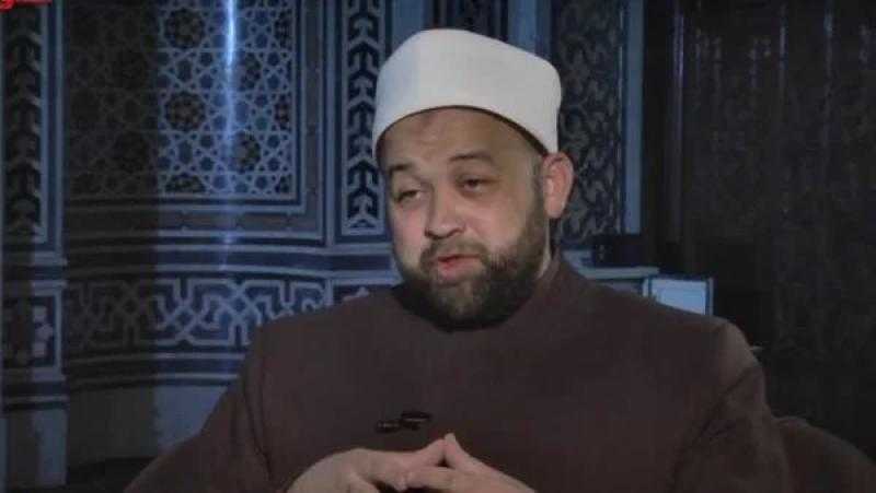 يسري عزام ينفذ قرار النقل لأسوان: اللهم لا تحرمنا من شرف الدعوة إليك