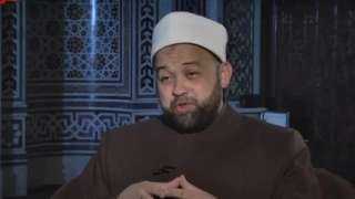 يسري عزام ينفذ قرار النقل لأسوان: اللهم لا تحرمنا من شرف الدعوة إليك