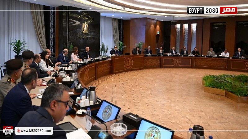 الدكتور مصطفى مدبولي، رئيس مجلس الوزراء يترأس اجتماع اللجنة العليا