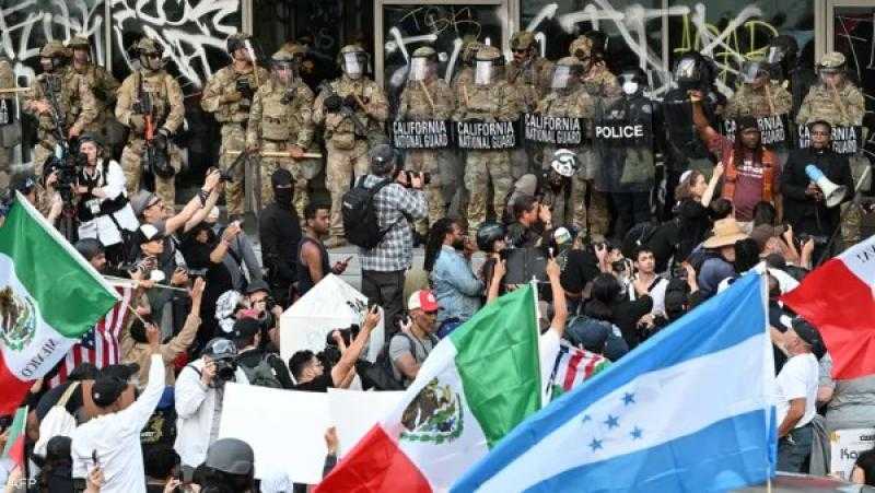 وصول 4000 جندي و700 من قوات «المارينز» إلى كاليفورنيا تحسبا للاضطرابات