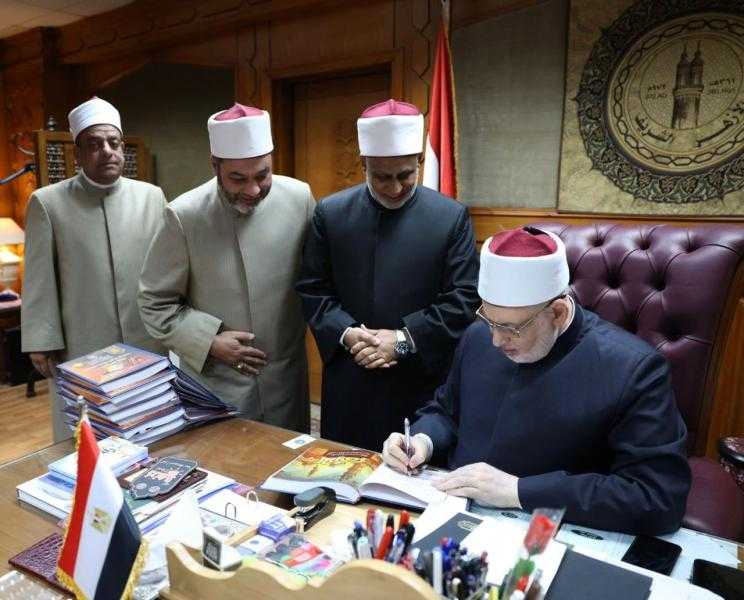 وكيل الأزهر يعتمد نتيجة الدور الأول لشهادات القراءات للعام 2025