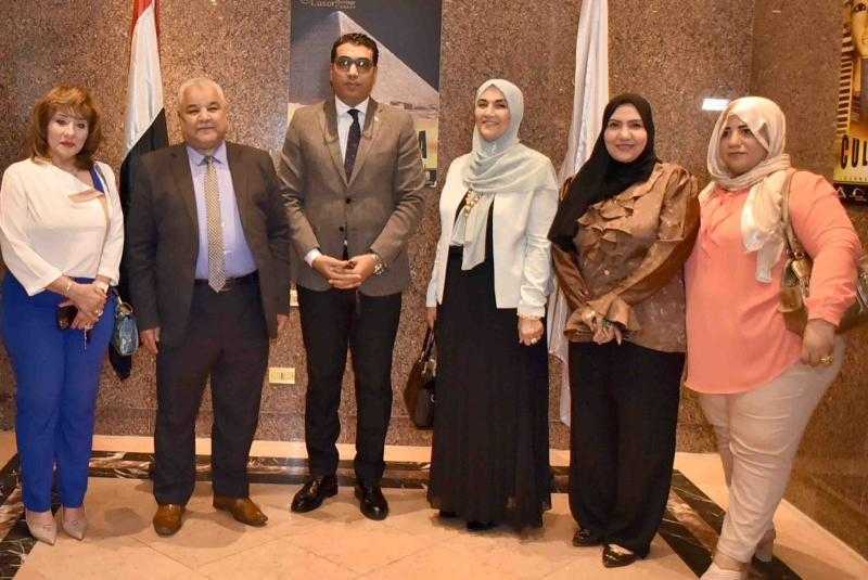 نائب محافظ الأقصر يشارك في حفل تكريم مدير عام التعليم العام لبلوغها السن القانوني للمعاش