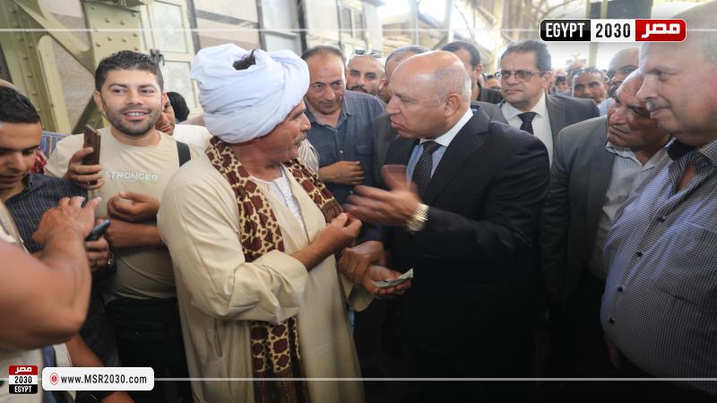 وزير الصناعة والنقل