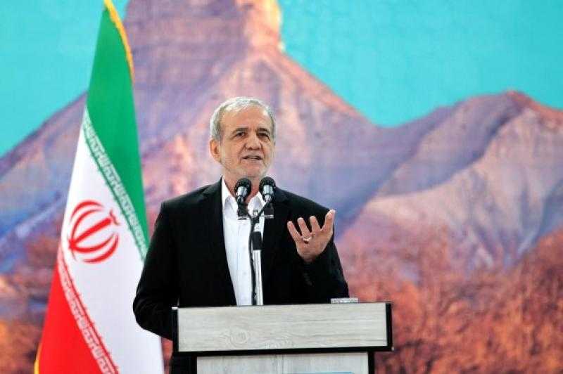 الرئيس الإيراني يرد على حالة تدمير المنشآت النووية
