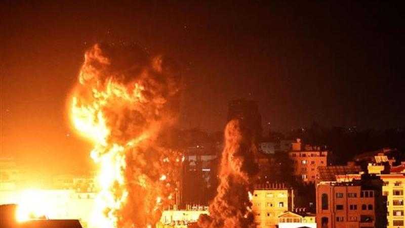 عاجل.. وابل من الصواريخ الإيرانية يغطي سماء تل أبيب والقدس