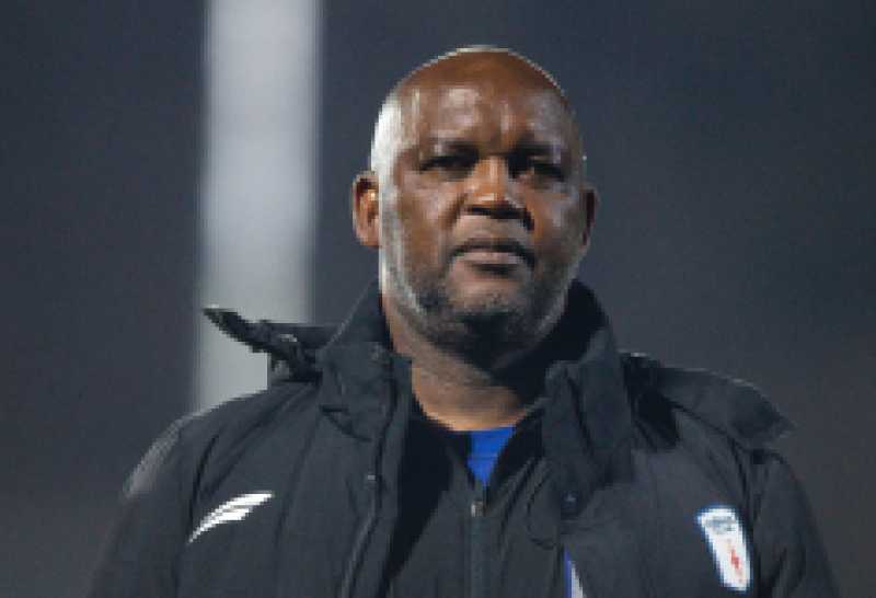 تقارير جنوب أفريقية: بيتسو موسيماني مرشح لتدريب الزمالك خلفًا ليانيك فيريرا