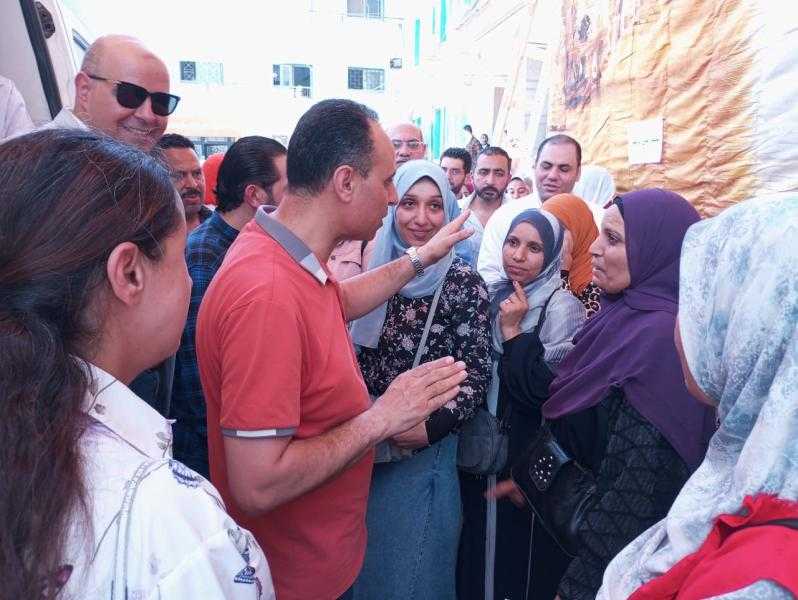 وكيل وزارة الصحة بالشرقية يتابع مبادرة من بدري أمان بمستشفى منيا القمح