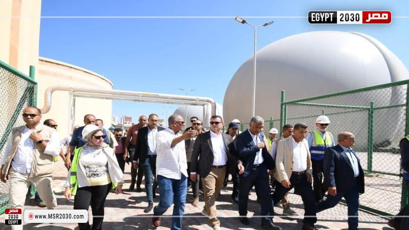 جولة وزير الإسكان في محطة التنقية الشرقية لمعالجة الصرف الصحي بمحافظة الإسكندرية