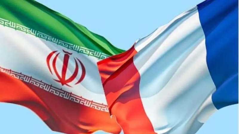 علم فرنسا وايران 