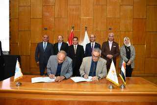 المنشاوي يشهد توقيع بروتوكول تعاون بين جامعتي أسيوط وجنوب الوادي لتفعيل برامج دراسات عليا مهنية مشتركة