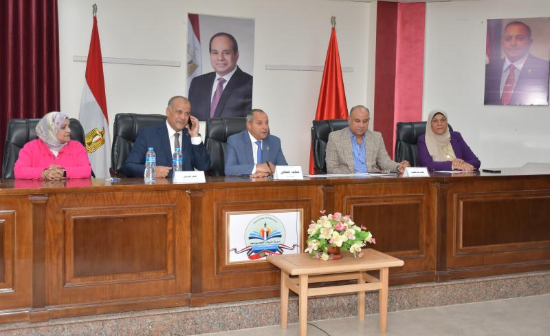 محافظ بورسعيد 