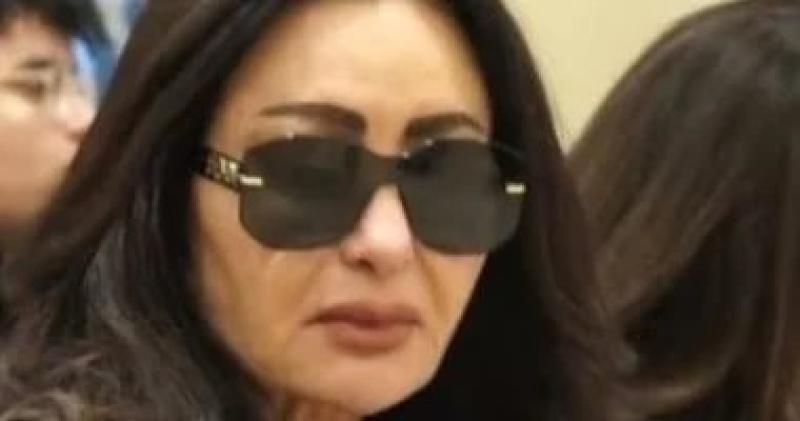 لطيفة تؤجل طرح ألبومها الجديد بعد وفاة شقيقها نور الدين