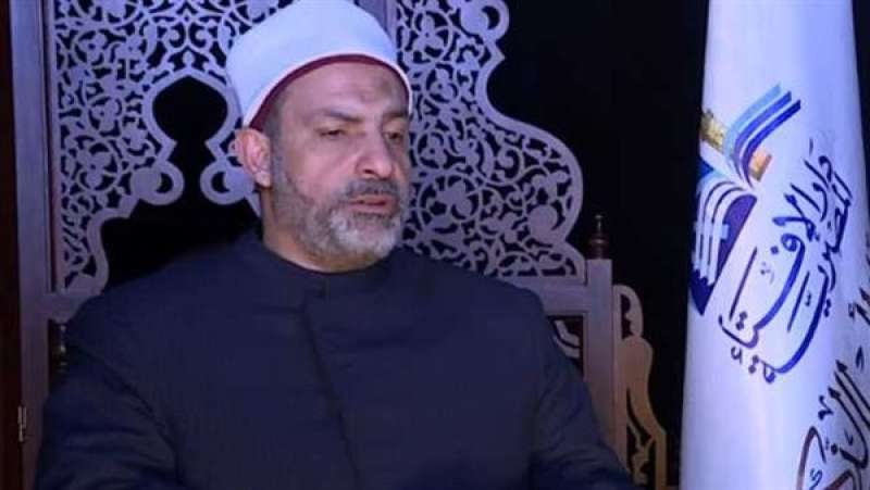 الدكتور على فخر