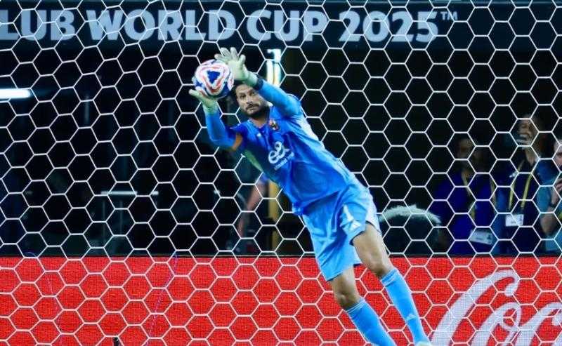 نادر السيد: الشناوي ليس سببا في تعادل الأهلي أمام بورتو.. وبالميراس محظوظ بالفوز على الأحمر