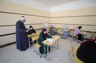 ‏رئيس قطاع المعاهد الأزهرية يتفقّد لجنة امتحانات طلاب فلسطين