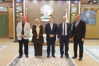 رئيس جامعة جنوب الوادي يستقبل لجنة مجلس الجامعات الأهلية لتقييم الإمكانيات المادية والبشرية لبرنامج طب الفم والأسنان