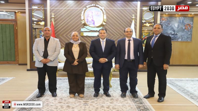 رئيس جامعة جنوب الوادي
