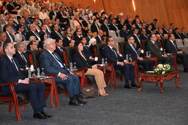 وزير الصحة يشهد الجلسة الافتتاحية لفعاليات ورشة تدريب كوادر وحدات المراجعة الداخلية والحوكمة في القطاع الصحي