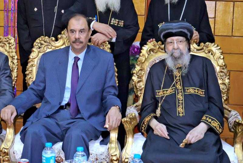 محافظ سوهاج يهنئ الأنبا ويصا بمناسبة اليوبيل الذهبي لسيامته أسقفًا لإيبارشية البلينا وبرديس وأولاد طوق شرق