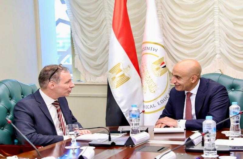 وزير التربية والتعليم: الوجبات المدرسية أحد العناصر المهمة لجذب الطلاب للمدارس