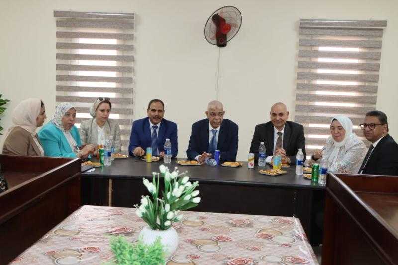 رئيس جامعة المنوفية يشيد بالمستوى العلمي وتجهيزات المعهد الفني للتمريض