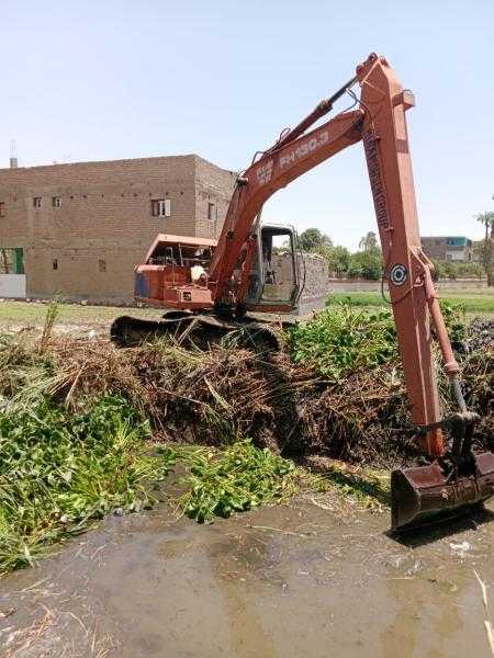 محافظ أسيوط: حملات مكثفة لتطهير ترع مركزي صدفا وأبنوب ضمن خطة تحسين وإدارة توزيع المياه
