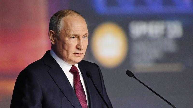 اليوم.. بوتين يلتقي الصحفيين الغربيين في منتدى سان بطرسبرج وسط تصاعد التوترات الدولية
