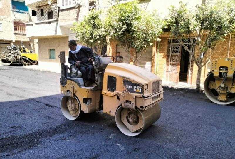 محافظ أسيوط: مواصلة أعمال رصف شوارع حي السلام بمدينة منفلوط طبقاً للخطة الاستثمارية 2024-2025