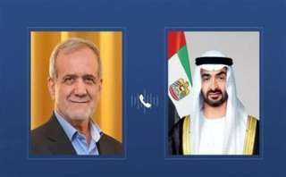 الرئيس الإيراني يبحث هاتفيا مع نظيره الإماراتي تطورات الوضع في المنطقة