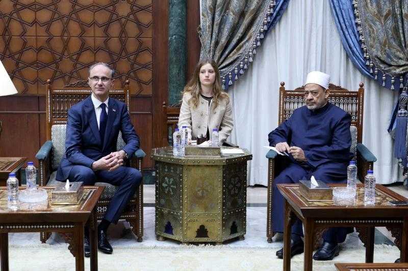 شيخ الأزهر يستقبل رئيس الوزراء الصربي لبحث سُبُل تعزيز التعاون العلمي والدعوي لمسلمي صربيا
