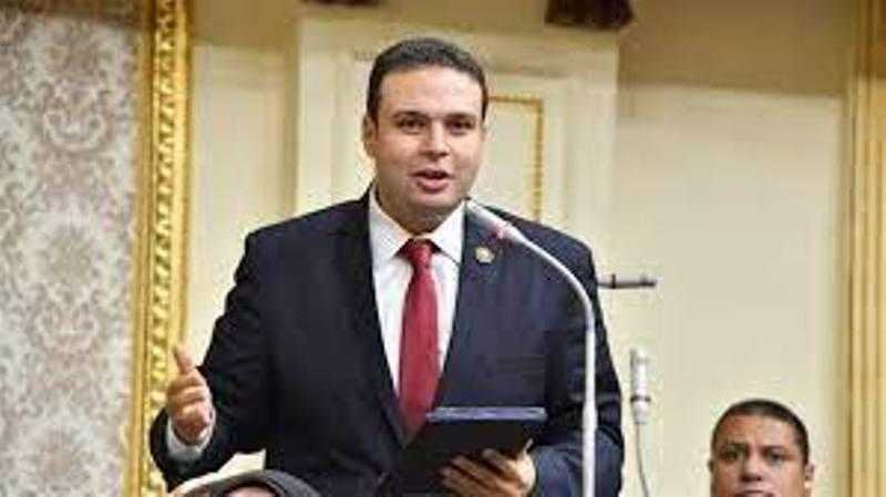 عبد المنعم إمام: البرلماني يجب أن ينتزع مساحته الخاصة للتعبير عن رأيه
