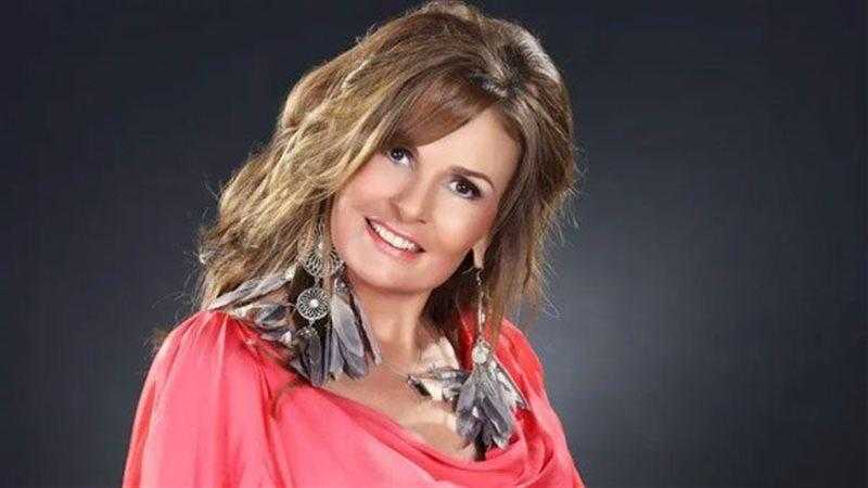 يسرا تتصدر محركات البحث بعد لقاء مؤثر مع زوجها في برنامج أنس بوخش