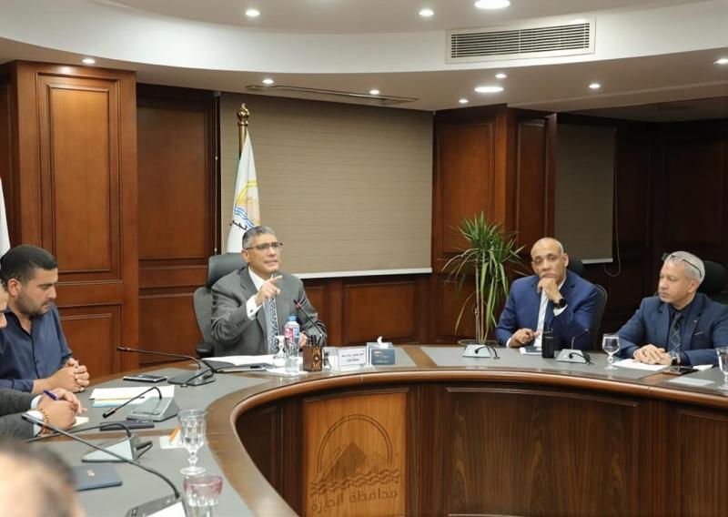 محافظ الجيزة يصدر قرارًا بتشكيل المكتب الفني لدعم تنفيذ المشروعات وتحسين جودة الخدمات المقدمة للمواطنين