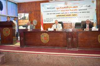 جامعة سوهاج تناقش مشكلة التلوث البلاستيكي خلال احتفالها بيوم البيئة العالمي وتنظم معرض لمنتجات صديقة للبيئة